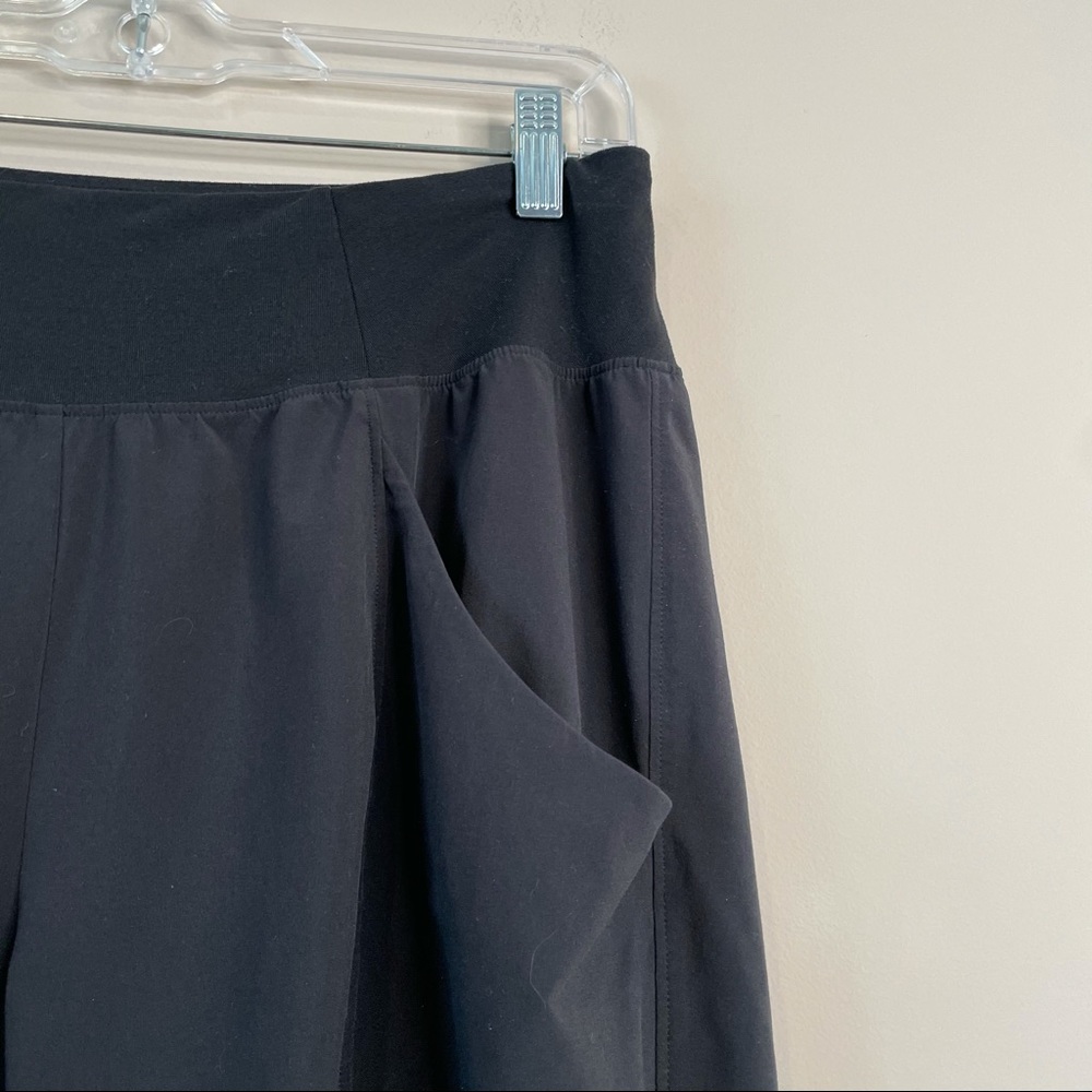 Lucy Do Everything cuffed black pull on jogger pants side pockets women’s medium - Picture 3 of 7